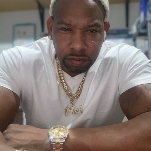 Meet your Posher, Carlos - Picture 1 of 1